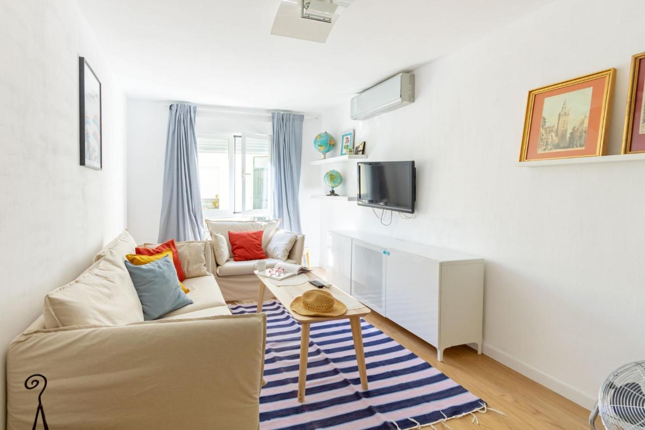 Apartament Colours And Garage Historical Center 4 Pax *